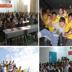 大學(xué)生在雙胞胎集團(tuán)快樂(lè)成長(zhǎng)