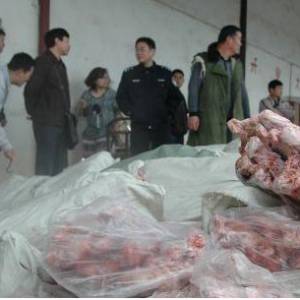 阜陽肉販淮南銷售來路不明豬骨頭被抓